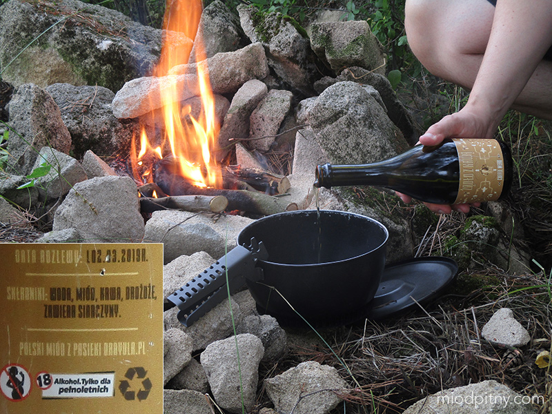 Trójniak Żądło z kawą